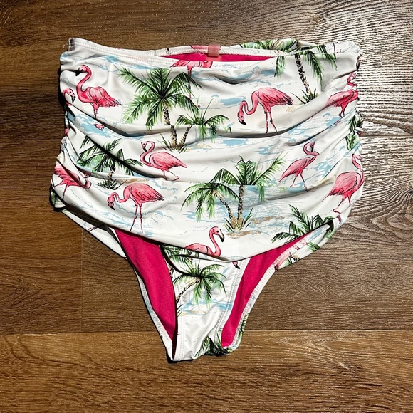 Marilyn Monroe Swim Pushup Ruched 2-Piece Swimsuit Flamingo Print M High Rise - Picture 9 of 11